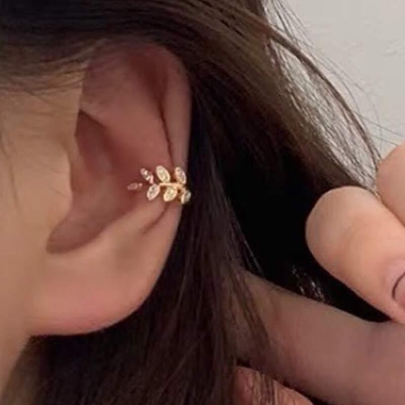 

Rhinestone Leaf Design Ear Cuff, Gold