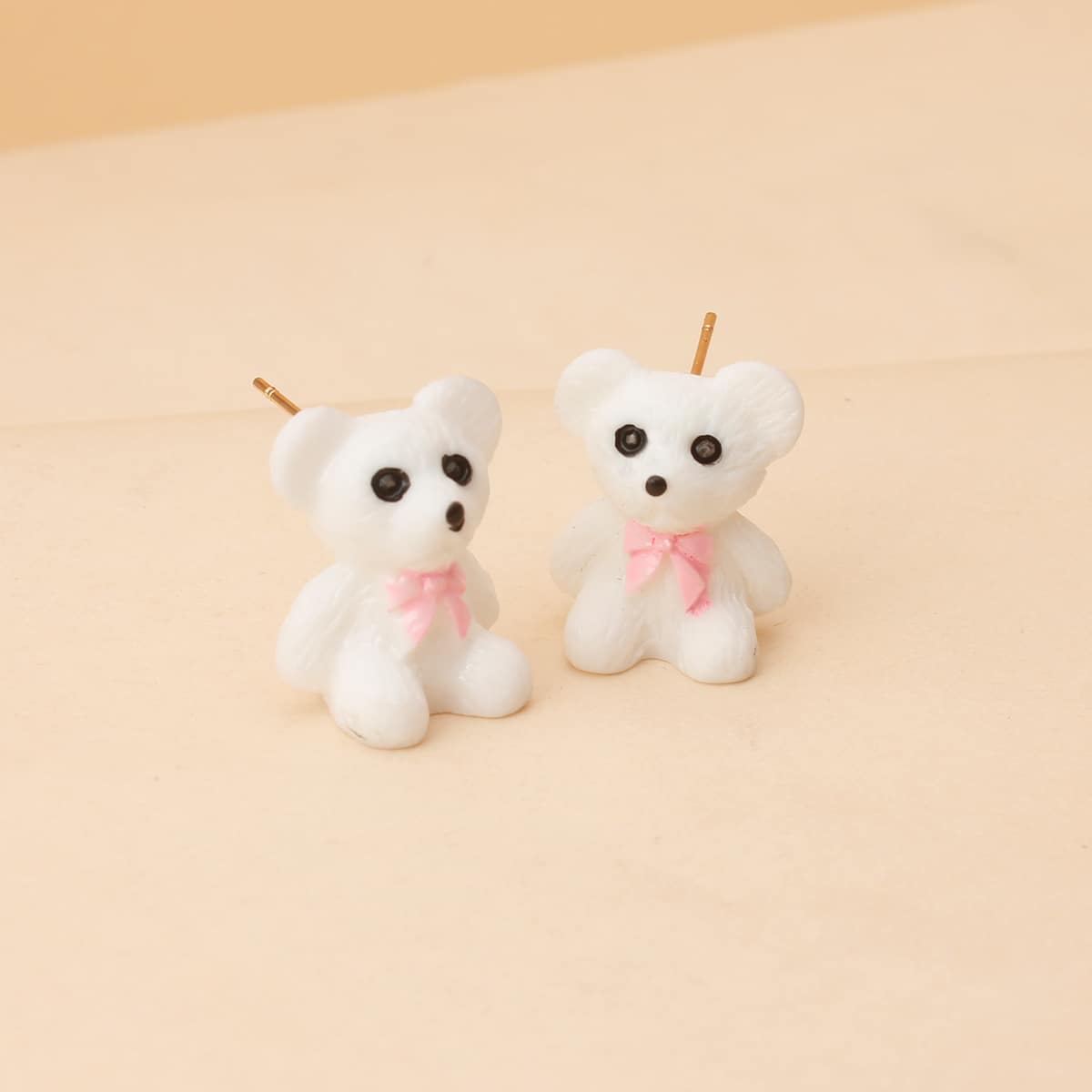 

Bear Stud Earrings, White