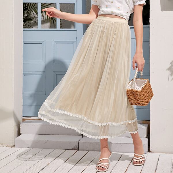 

Mesh Overlay Lace Appliques Pleated Skirt, Apricot