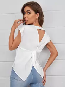SHEIN Clasi 鏤空後扭結上衣 - 白色 - 查看 1