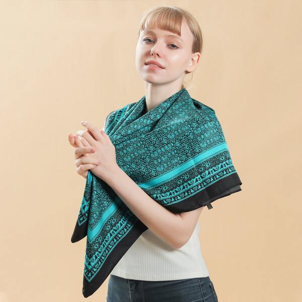 

Geometric Pattern Bandana, Multicolor