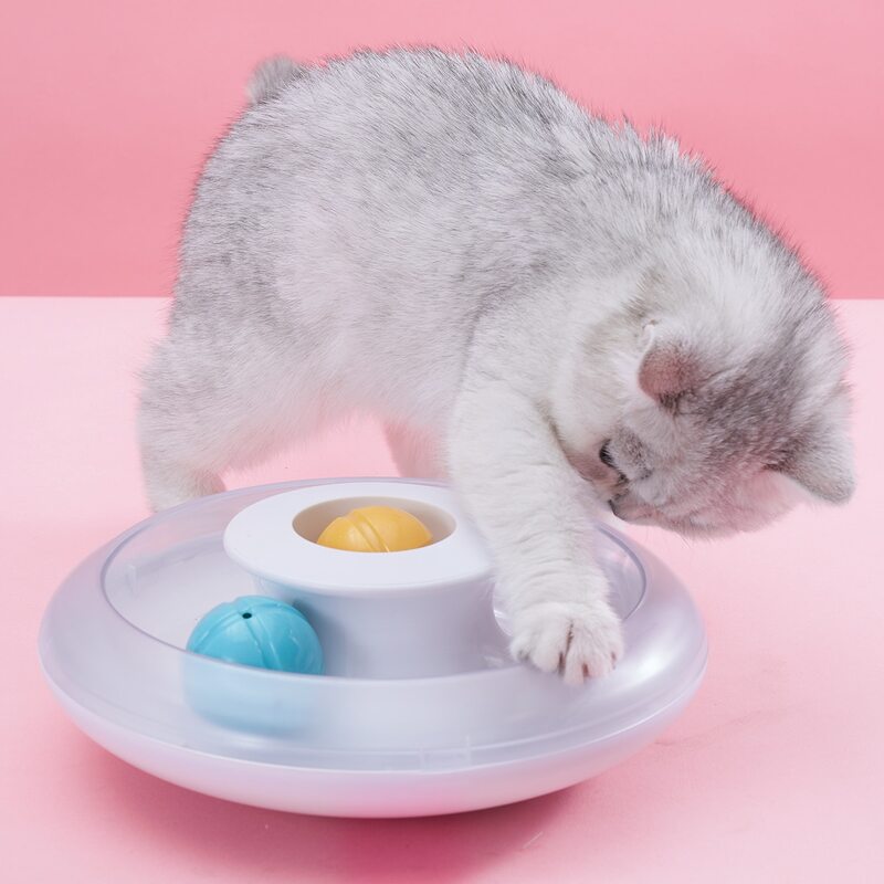 

UFO Track Design Pet Training Toy, White