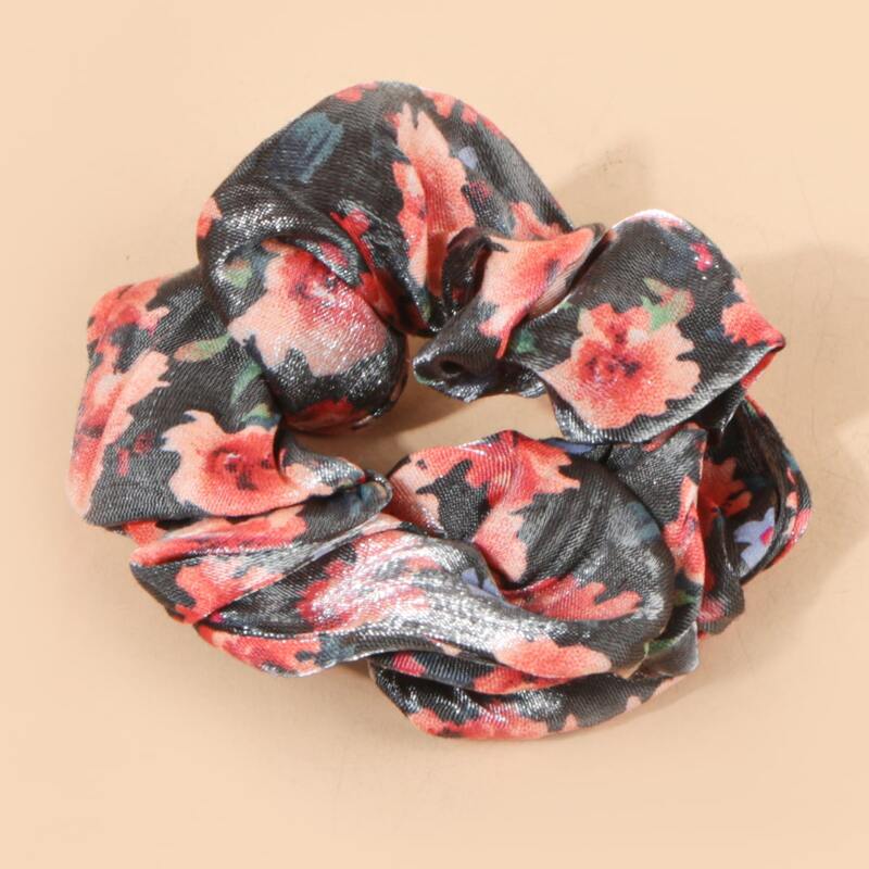 

1pc Floral Scrunchie, Multicolor