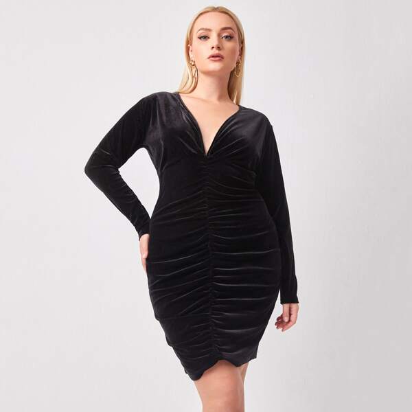 

Plus Velvet Ruched Fitted Dress, Black
