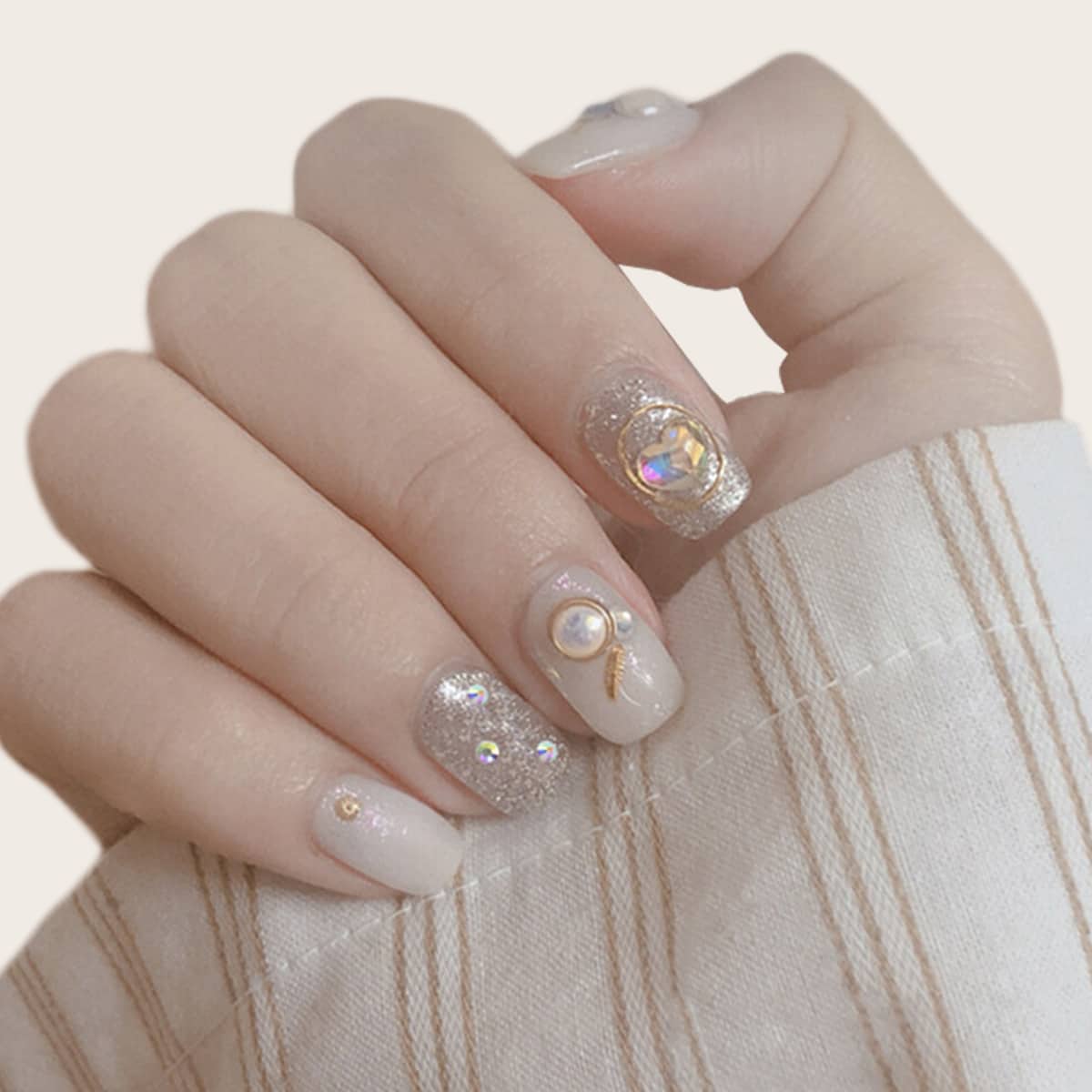 

24pcs Glitter Fake Nail & 1sheet Tape, Multicolor