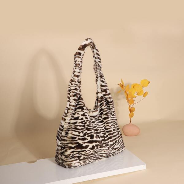 

Tiger Pattern Fluffy Shoulder Bag, Multicolor