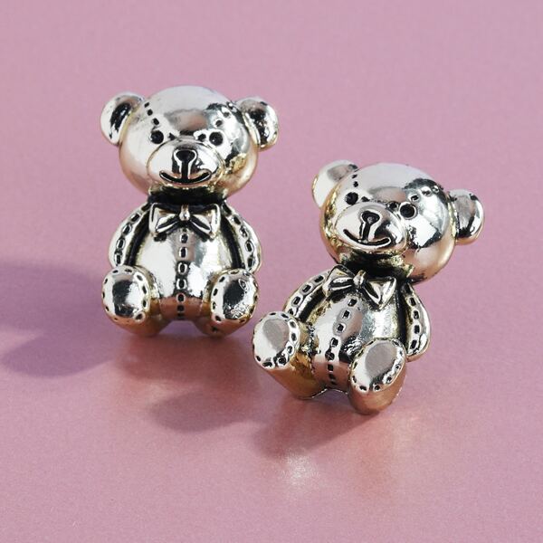 

Bear Design Stud Earrings, Gold