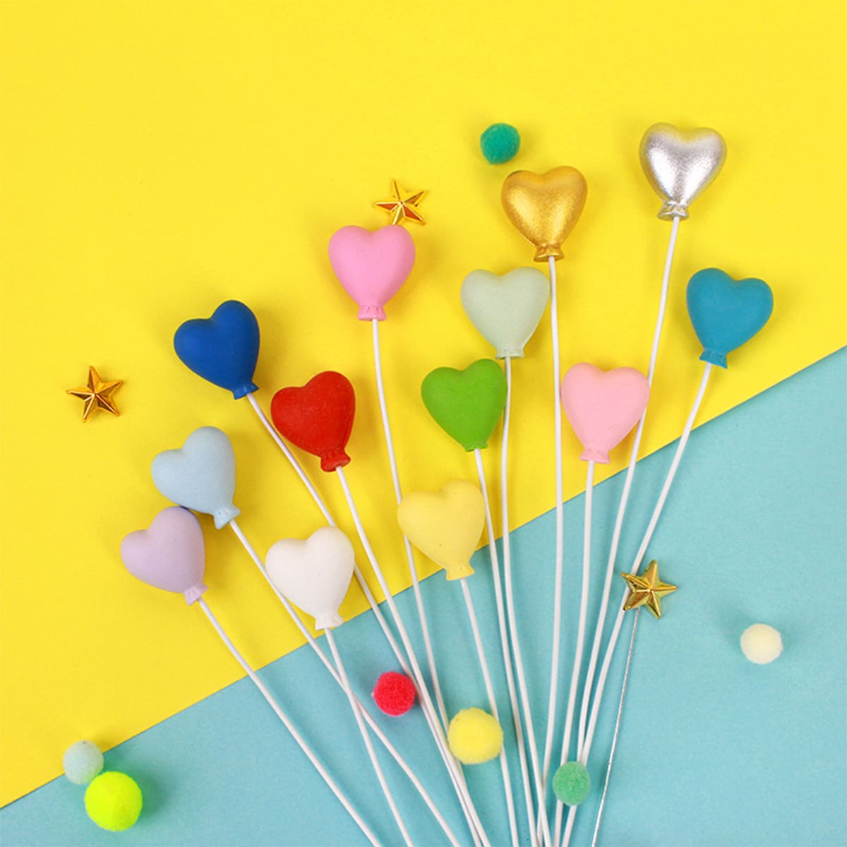 

10pcs Heart Shaped Random Color Cake Topper, Multicolor