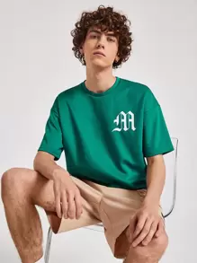 Manfinity RebelGame 男士字母圖案落肩T恤