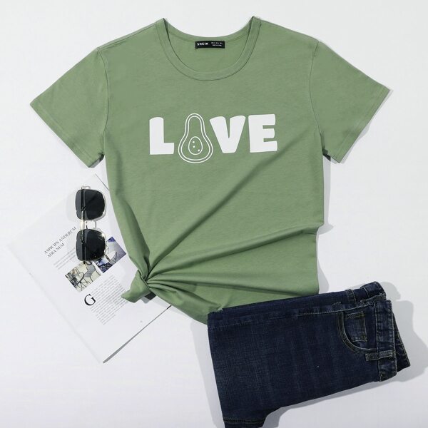 

Avocado and Letter Graphic Tee, Army green