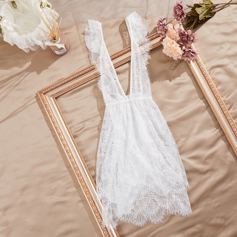 

Ruffle Trim Lace Night Dress, White