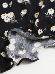 Soleia 花卉生菜边 T 恤