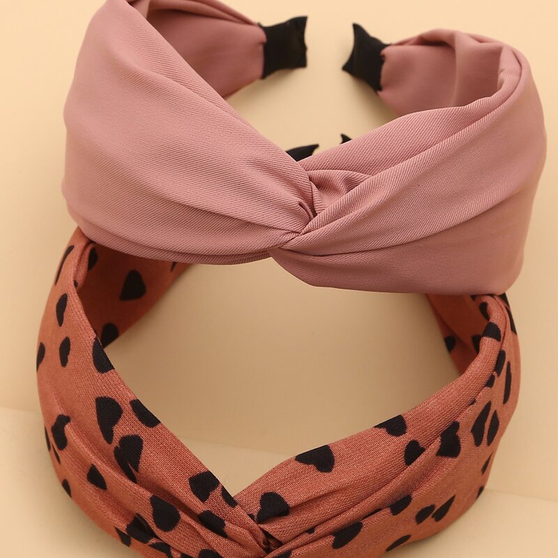 

2pcs Heart Pattern Hair Hoop, Multicolor