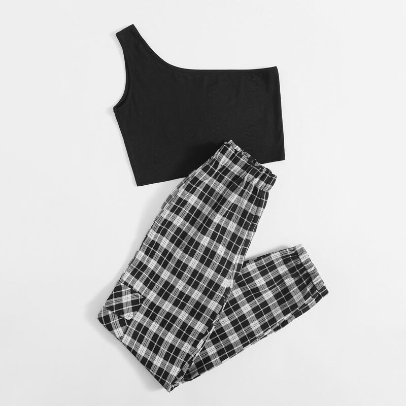

Solid One Shoulder Crop Top & Plaid Cargo Joggers, Black