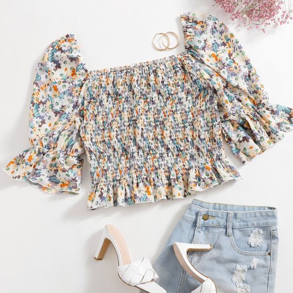 

Plus All Over Floral Print Shirred Crop Blouse, Multicolor