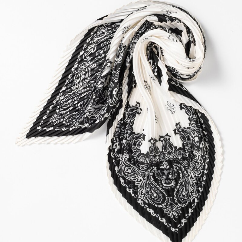 

Paisley Pattern Bandana, Black and white