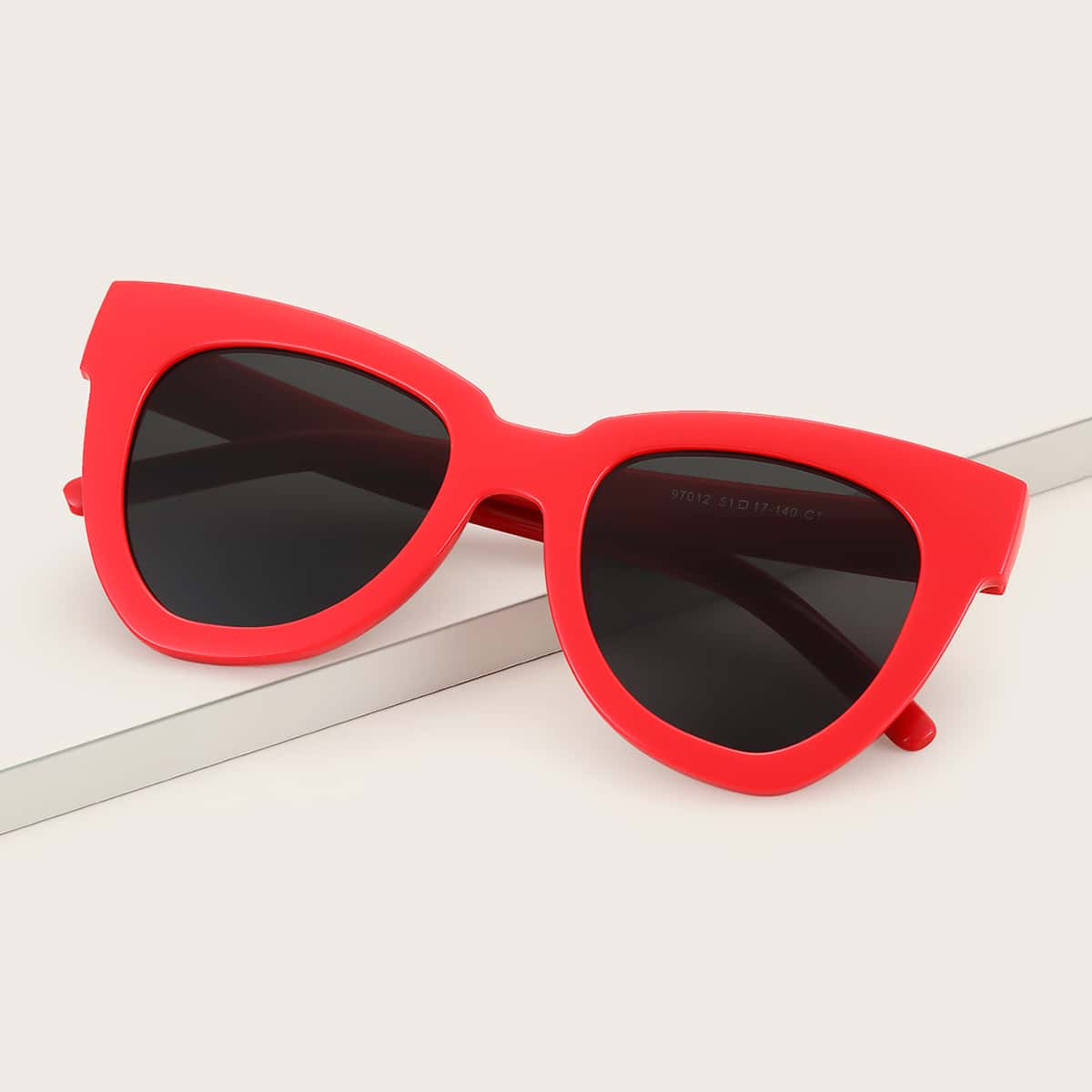 

Colorblock Cat Eye Sunglasses