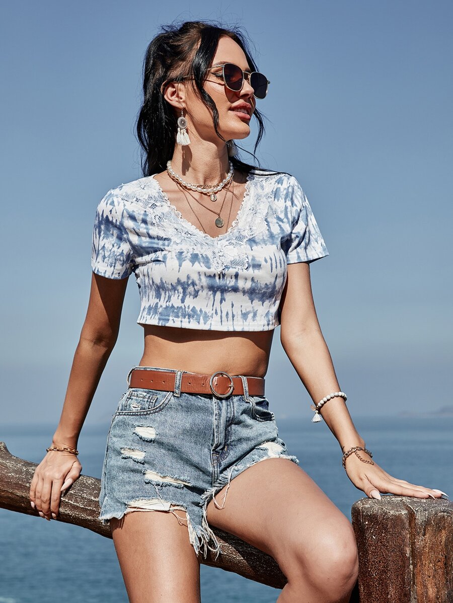 SHEIN EZwear Áo thun Tương phản ren Cà vạt nhuộm Giải trí - Xanh và trắng - Xem 1