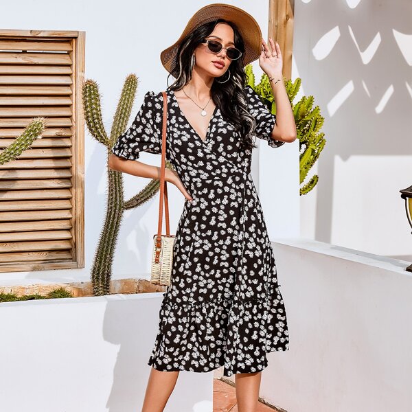 

Surplice Neck Puff Sleeve Ruffle Hem Daisy Floral Dress, Black and white