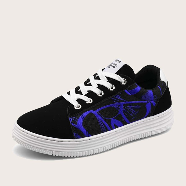 

Boys Lace-up Front Graphic Skate Shoes, Black
