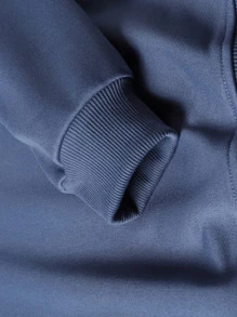 男孩天使和心形圖案連帽衫