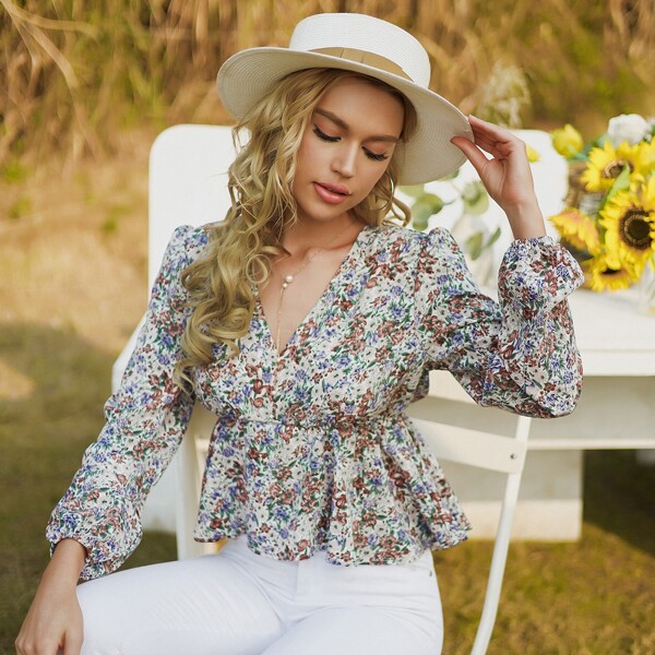 

Lantern Sleeve Ditsy Floral Peplum Top, Multicolor
