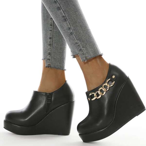 

Chain Decor Wedges, Black