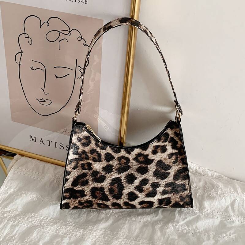 

Leopard Print Baguette Bag, Multicolor