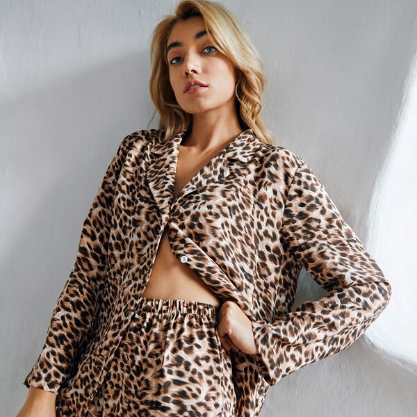 

Button Front Leopard Print Pajama Set, Multicolor
