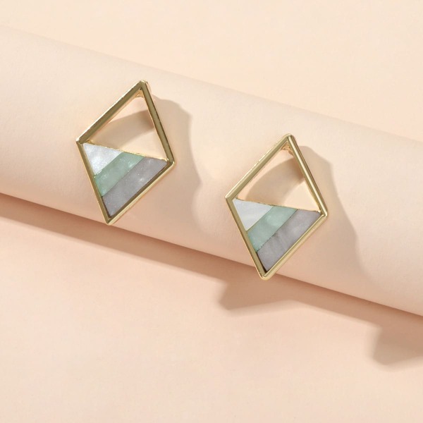 

Geo Design Stud Earrings, Multicolor