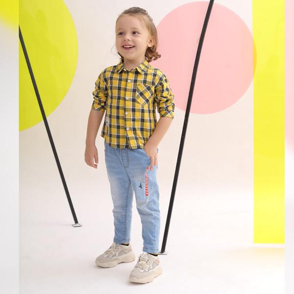 

Toddler Boys Light Wash Slogan Graphic Jeans