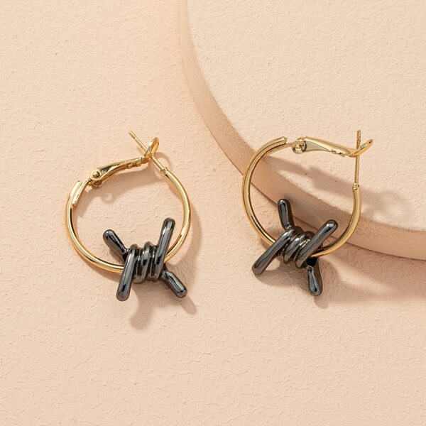 

Knot Decor Hoop Earrings, Gold