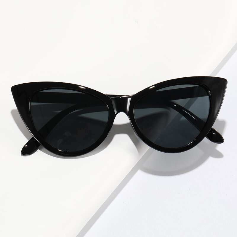 

Cat Eye Sunglasses