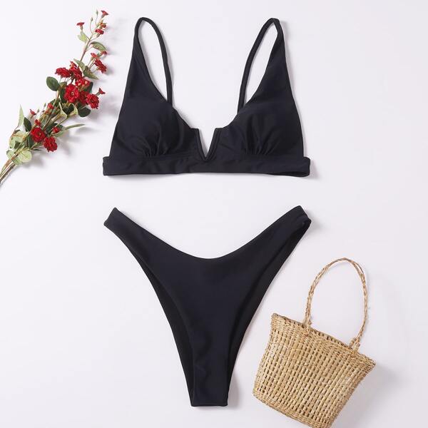 

V Wired Cheeky Bikini Swimsuit, Black