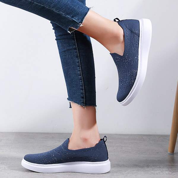 

Low Top Knit Sneakers, Blue