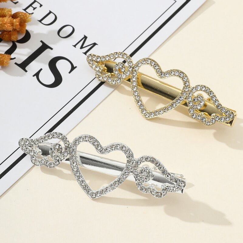 

2pcs Rhinestone Heart Hair Clip, Multicolor