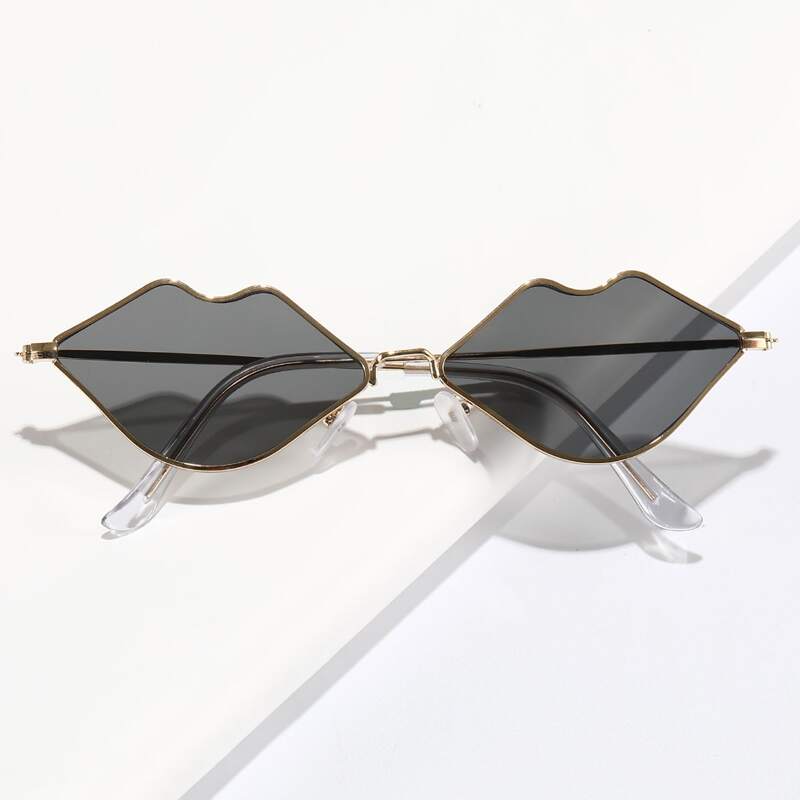 

Metal Lips Frame Sunglasses