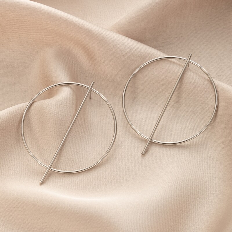

Round Design Stud Earrings, Silver