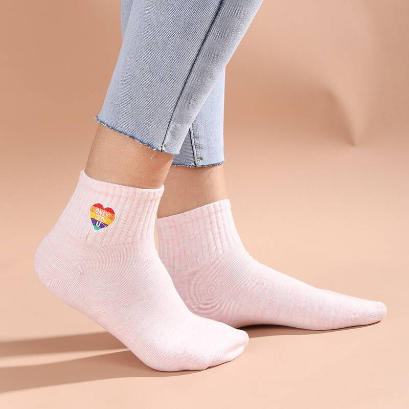 

Heart Embroidered Crew Socks, Pink