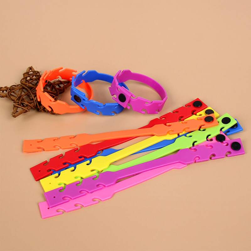 

2pcs Random Mask Extender Hook, Multicolor