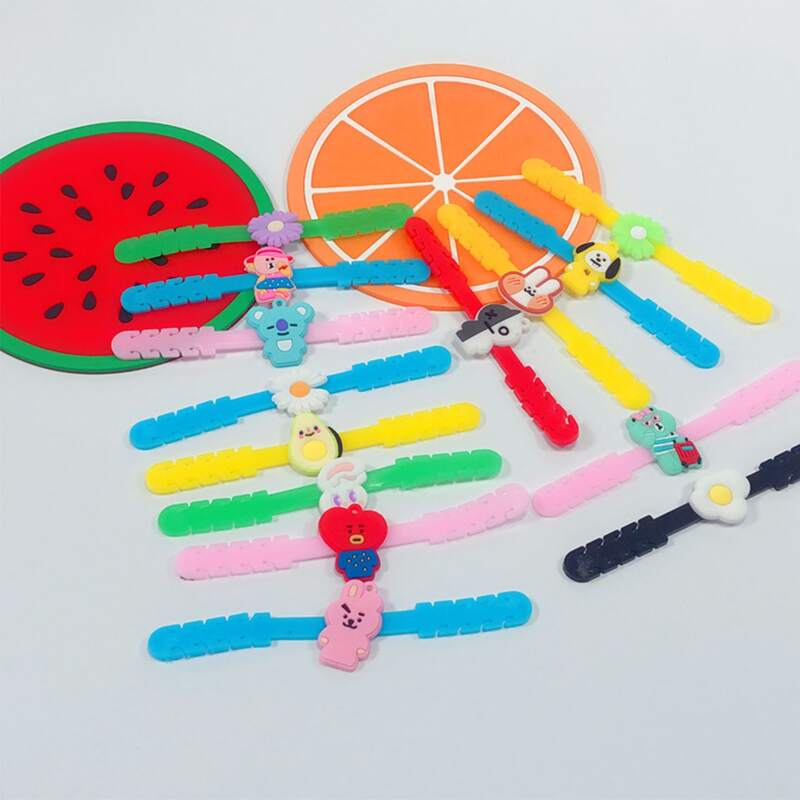 

2pcs Random Cartoon Mask Extender Hook, Multicolor