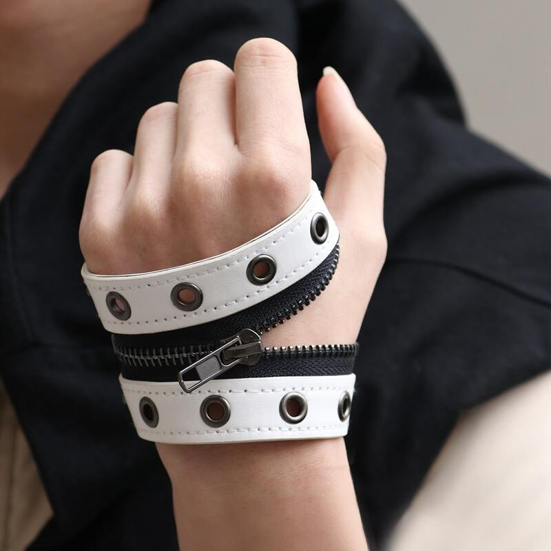 

Guys Zipper Design Wide Bracelet, White