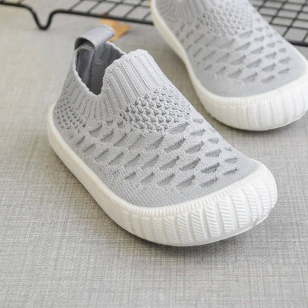 

Toddler Boys Minimalist Knit Sneakers, Grey