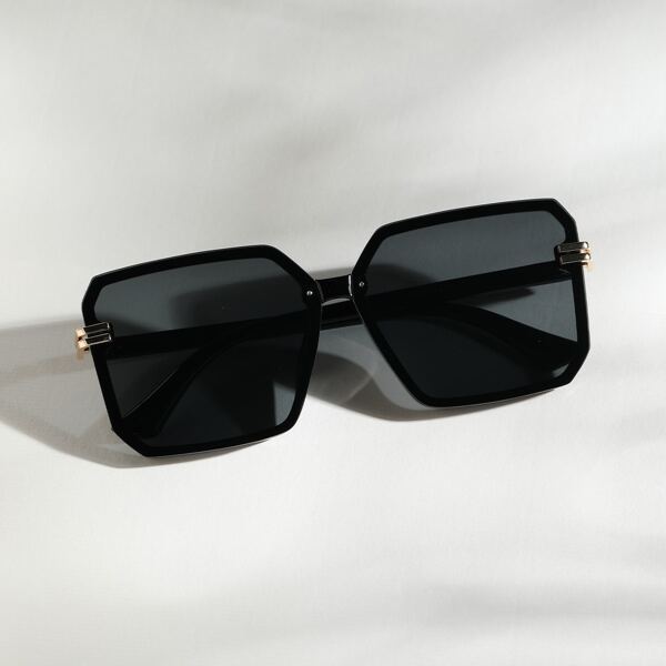 

Irregular Polygon Frame Sunglasses