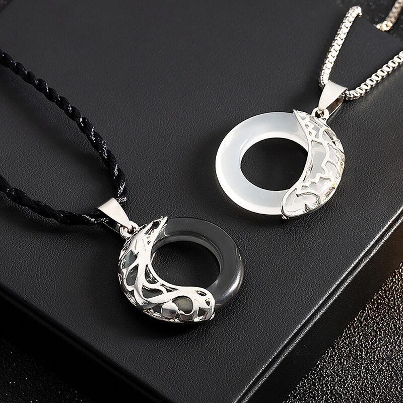

2pcs Ring Pendant Chain Necklace, Multicolor