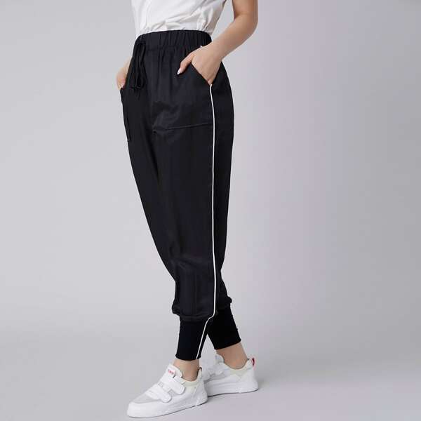 

Contrast Piping Pants, Black