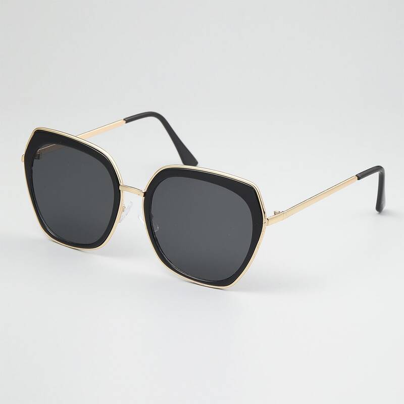

Metal Frame Sunglasses