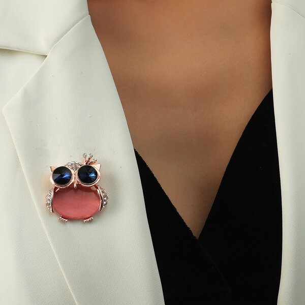 

Owl Design Brooch, Pink