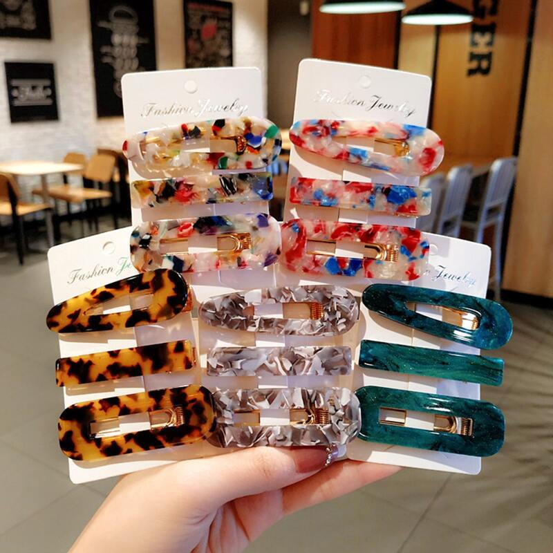 

3pcs Random Acrylic Hair Clip, Multicolor