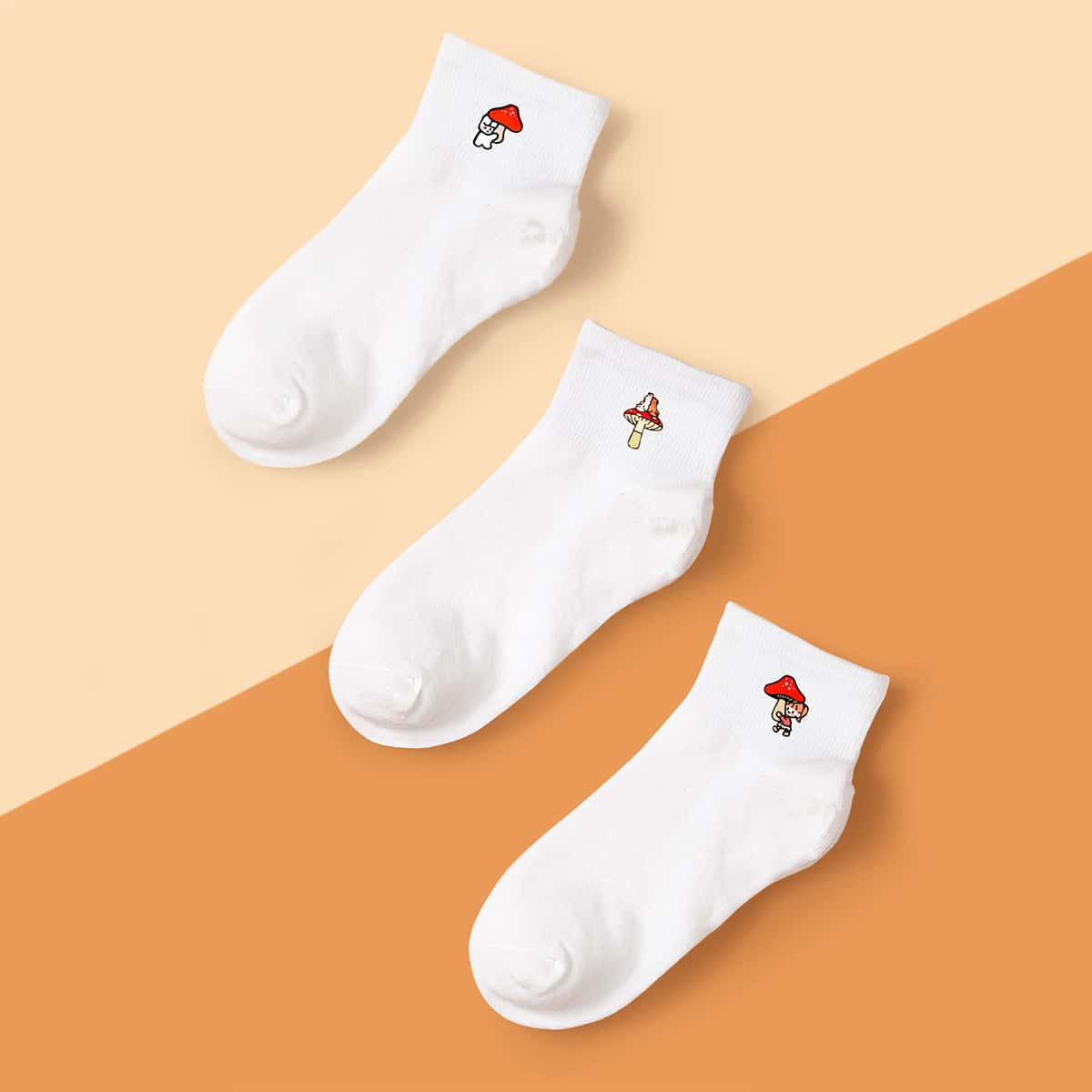 

3pairs Cartoon Graphic Ankle Socks, White